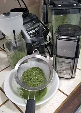 DIY Homemade Green Powder from Dehydrated Greens - The Purposeful Pantry